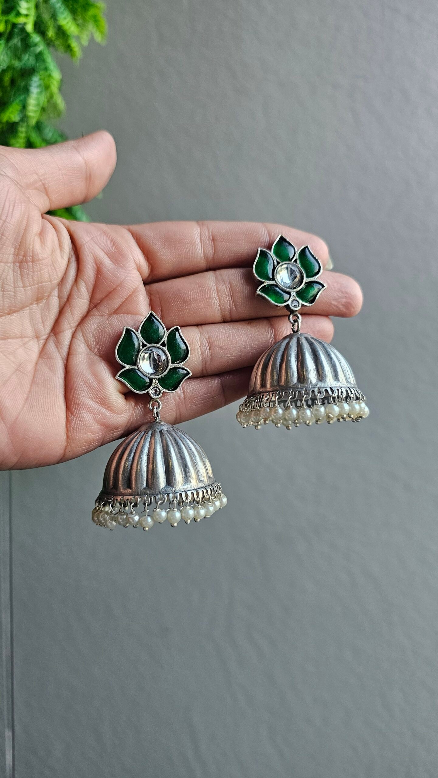 🌿German Silver Green Pendant Hasli Choker Set - Image 3